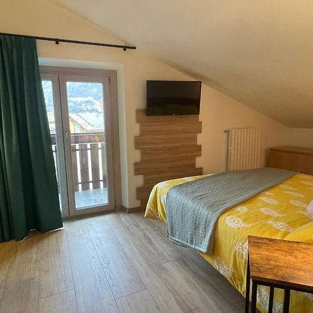 Residence S Lucia - Appartamenti Alle Porte Di Bormio Valdisotto Eksteriør bilde