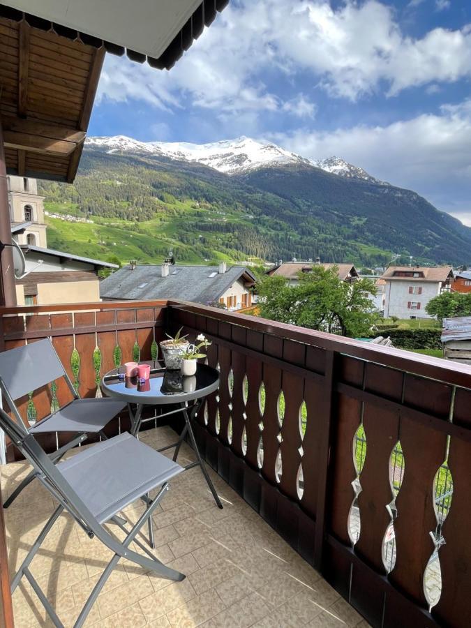 Residence S Lucia - Appartamenti Alle Porte Di Bormio Valdisotto Eksteriør bilde