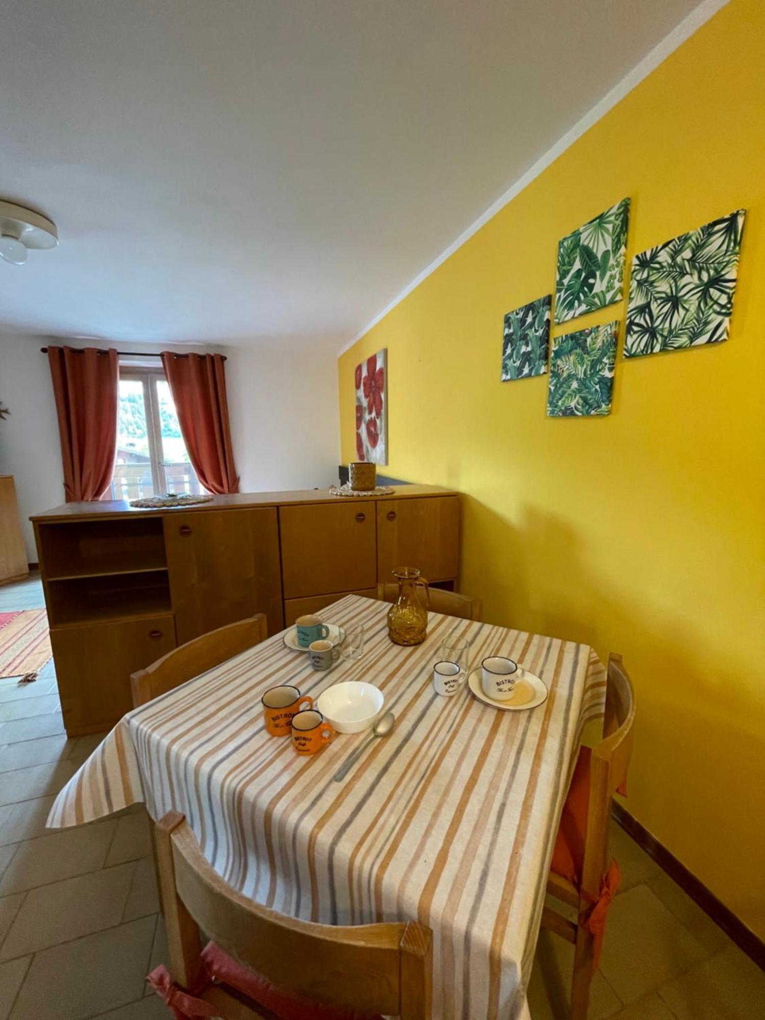 Residence S Lucia - Appartamenti Alle Porte Di Bormio Valdisotto Eksteriør bilde